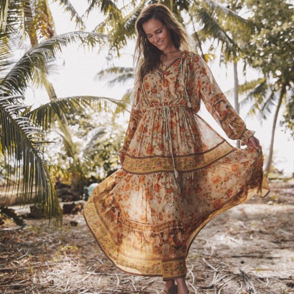 Spell Seashell Gown - Size M - Picture 5 of 11